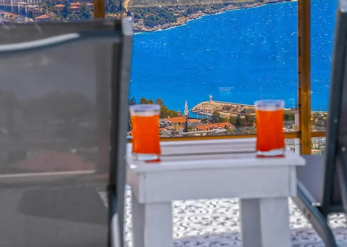 3 Bedroom - Seaview And Private Pool Apartman *