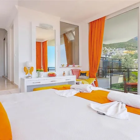 3 Bedroom - Seaview And Private Pool Apartman *