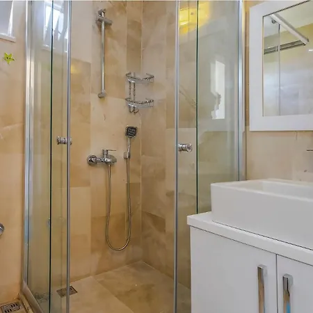 Apartman 3 Bedroom - Seaview And Private Pool