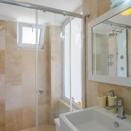3 Bedroom - Seaview And Private Pool Apartman