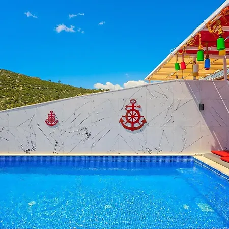 Apartman 3 Bedroom - Seaview And Private Pool
